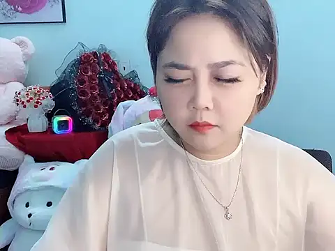 Nhanlu009 online show from April 2026 07:58:01 PM