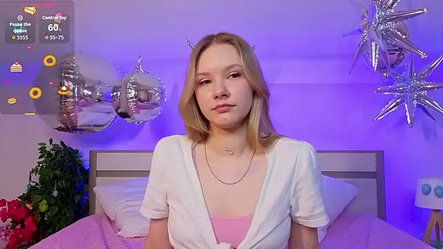 StaceyyJones online show from April 2026 10:38:01 AM