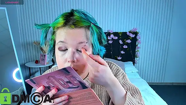 LittleKittenStar online show from March 2026 03:12:01 AM