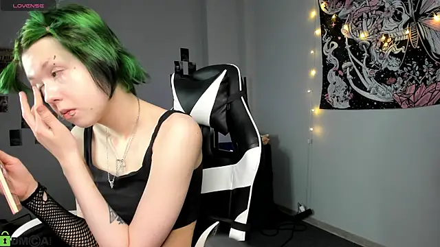 LittleKittenStar online show from March 2026 02:57:02 AM