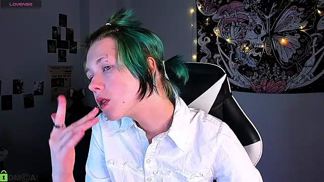 LittleKittenStar online show from April 2026 03:07:02 AM