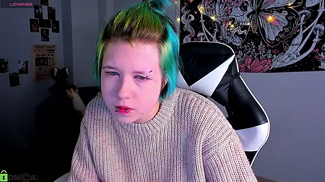 LittleKittenStar online show from April 2026 02:55:01 AM