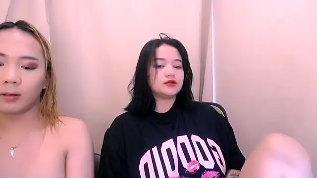 hugecock collins online show from April 2026 01:53:01 AM