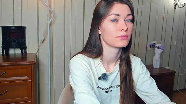 JulissaLipoma online show from April 2026 06:40:02 AM