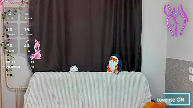 Emily Nelsonn online show from April 2026 07:07:02 PM