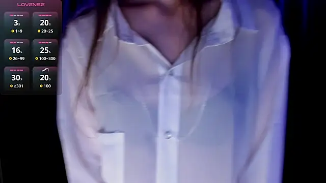Snapshot of Emily_Nelsonn chatting on July 2026 05:04:02 PM Emily Nelsonn online show from July 2026 05:04:02 PM