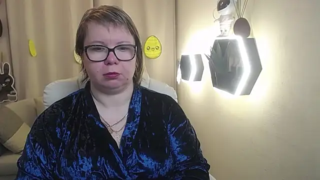 BonnnyBoobsy online show from April 2026 05:56:01 AM