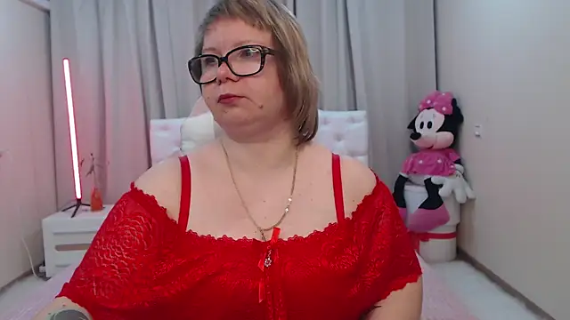 Snapshot of BonnnyBoobsy chatting on April 2026 06:00:02 AM BonnnyBoobsy online show from April 2026 06:00:02 AM
