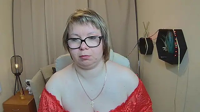 Snapshot of BonnnyBoobsy chatting on May 2026 06:08:01 AM BonnnyBoobsy online show from May 2026 06:08:01 AM