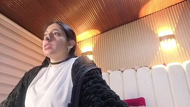 Melannyy V online show from March 2026 12:54:01 PM