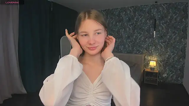 AndriaWhitford online show from April 2026 10:36:01 AM