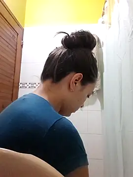 Isabelmotta  online show from April 2026 10:04:02 PM