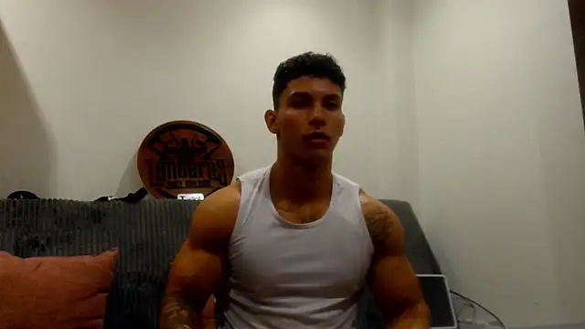 Snapshot of JAYCAM_ chatting on May 2026 02:07:02 AM JAYCAM online show from May 2026 02:07:02 AM