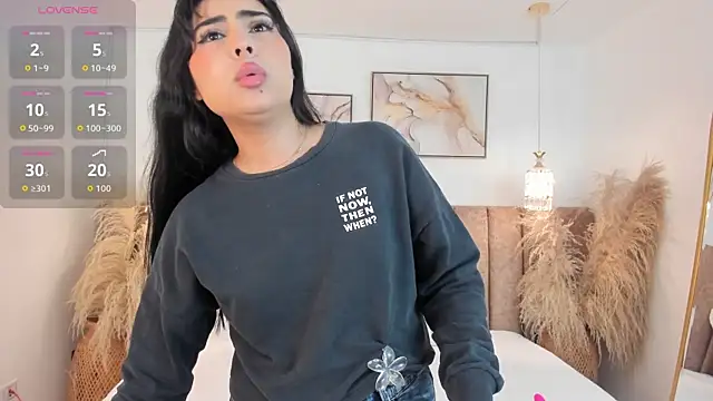 ariasoo  online show from April 2026 12:20:01 PM