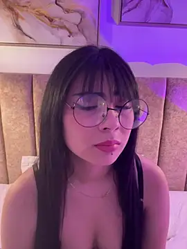 ariasoo  online show from April 2026 07:58:01 PM