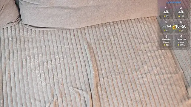 RoniDetterich online show from April 2026 07:58:01 PM