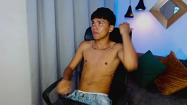 thiagosterling online show from April 2026 12:33:01 AM