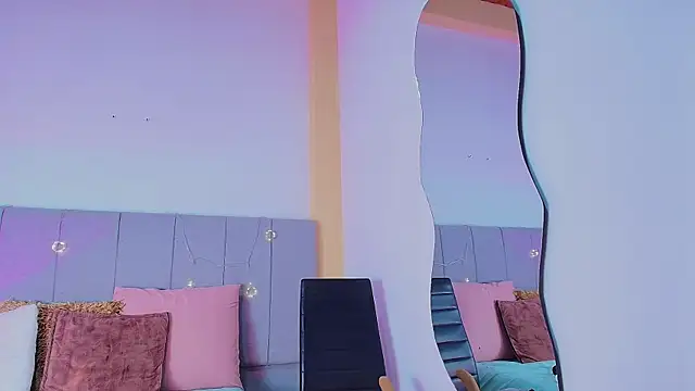 LiiaaGenner online show from April 2026 06:24:02 PM