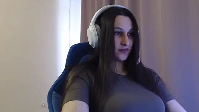 RiffedEye online show from April 2026 02:07:02 PM