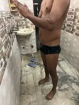 couple-new online show from April 2026 06:15:01 PM