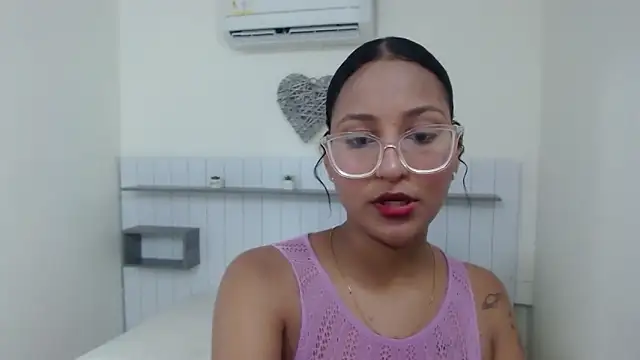 Rubi Diamond  online show from April 2026 07:55:01 PM