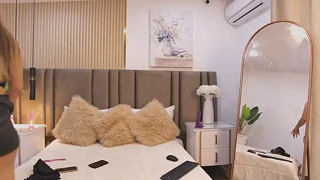 JonesDiaz online show from March 2026 12:49:01 PM