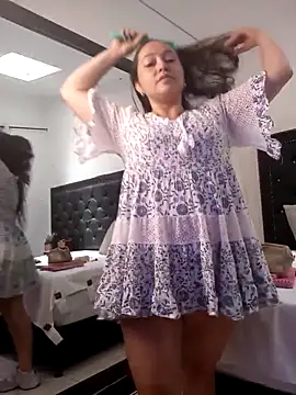 SabrinaVantress online show from April 2026 06:33:02 PM