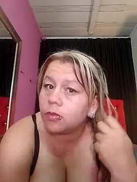 ScarletBigTitties online show from April 2026 11:40:01 AM