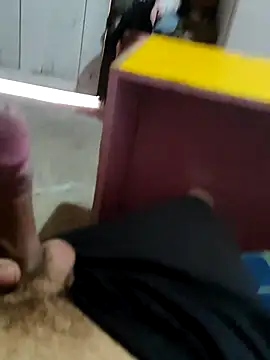 zoi2324 online show from April 2026 04:04:02 PM