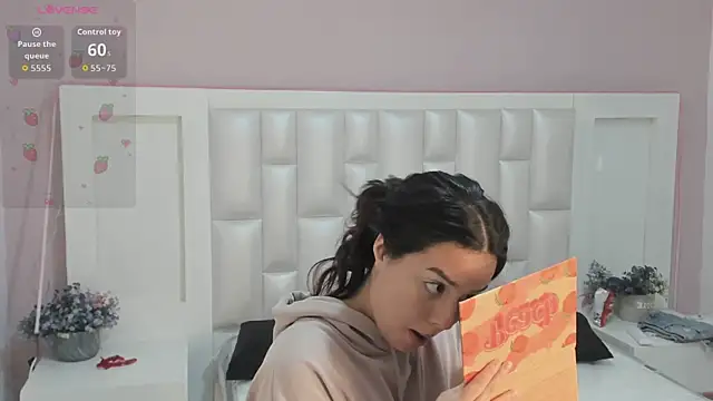 KylieLumi online show from March 2026 12:05:03 PM