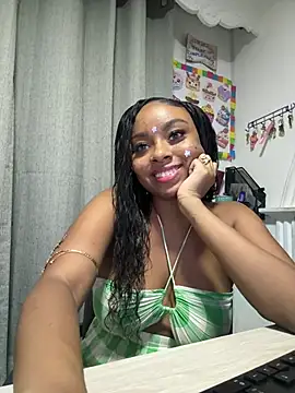 Snapshot of Kloe_rousse01 chatting on April 2026 12:59:02 AM Kloe rousse01 online show from April 2026 12:59:02 AM