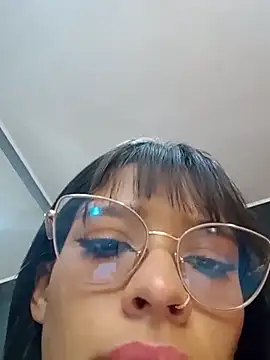 avalustyy online show from April 2026 05:42:02 PM