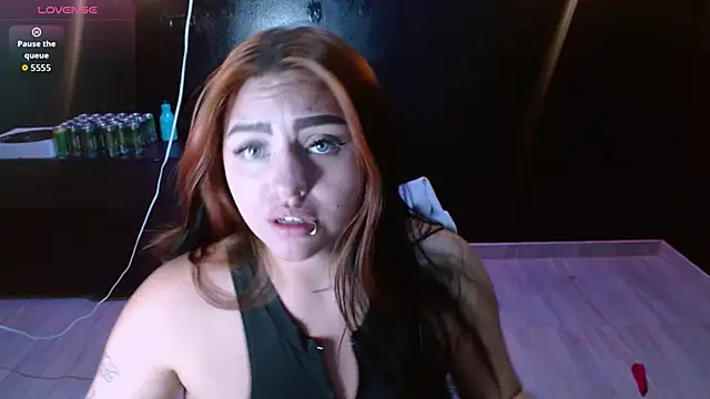 Miley Clarck online show from May 2026 07:45:01 PM