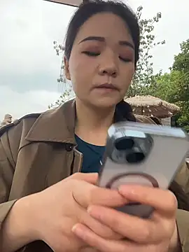 lucyxiaolulu online show from April 2026 02:42:01 AM