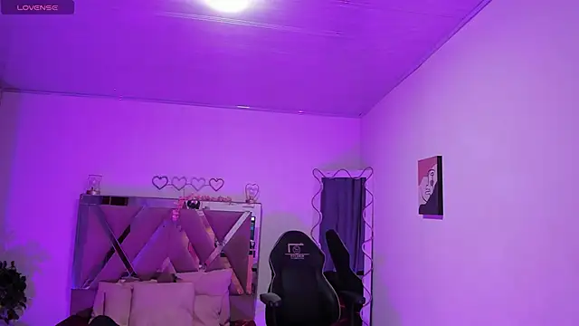 Cristy tay online show from April 2026 11:47:01 AM