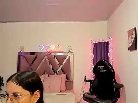 Cristy tay online show from April 2026 11:35:01 AM