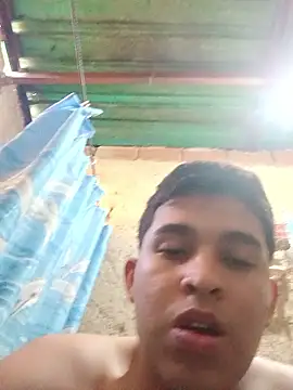 alee28728 online show from April 2026 09:15:02 PM