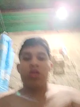 alee28728 online show from April 2026 05:51:02 AM