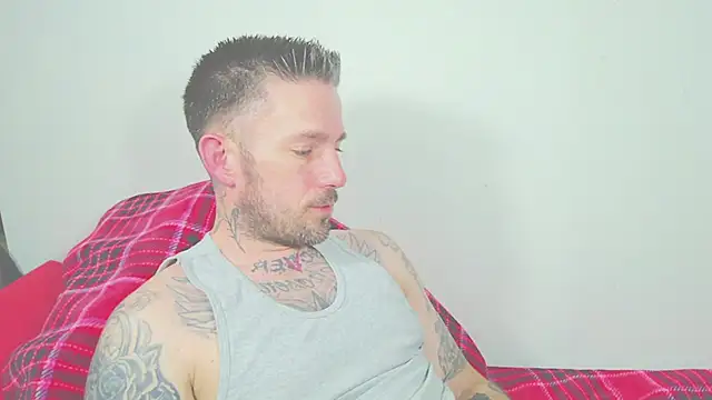 SkylarrGrey online show from April 2026 03:43:02 AM