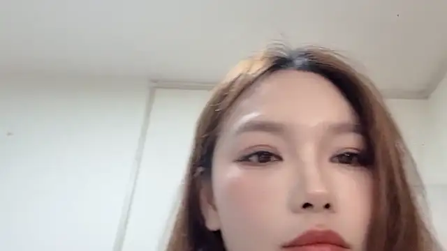 leilei998 online show from April 2026 12:38:01 PM