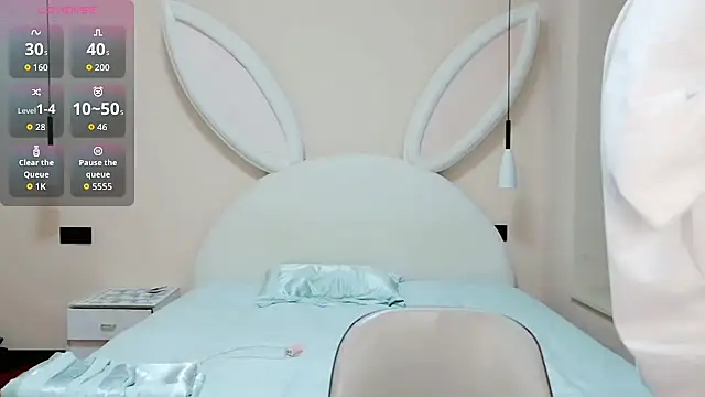 A-Rowan online show from April 2026 02:38:01 PM