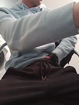 Skinboy06 online show from April 2026 08:59:01 AM