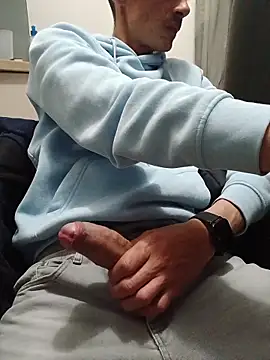 Skinboy06 online show from April 2026 10:10:02 PM