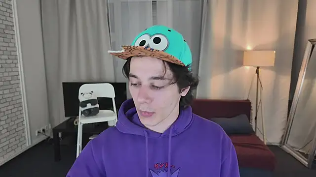 KevinStrike online show from April 2026 08:31:01 PM