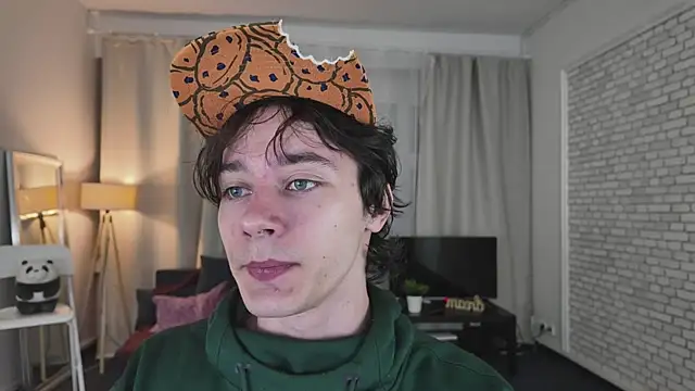 KevinStrike online show from April 2026 08:11:02 PM