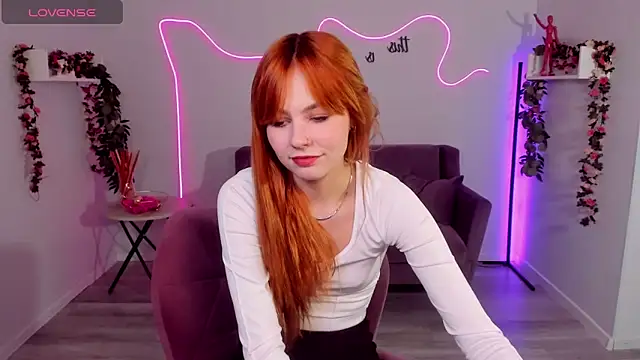 MiaSensitive online show from April 2026 02:47:02 PM