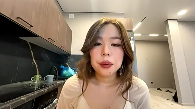 EffieCappaert online show from March 2026 07:03:02 AM