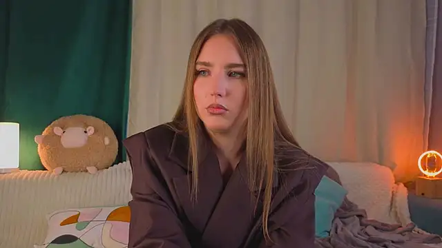 KarriDunman online show from April 2026 12:10:01 PM