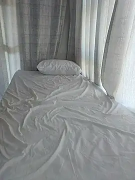 Baeboo83 online show from March 2026 11:43:01 AM