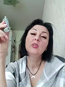 HelgaDennis online show from April 2026 08:40:02 AM